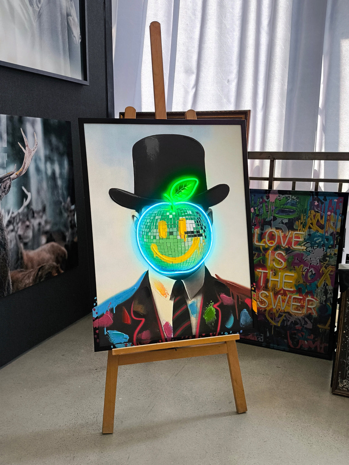 Neon Gentleman LED paveikslas – nuotrauka 4